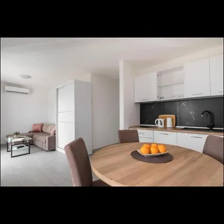 Place In Adriatic 公寓 特罗吉尔